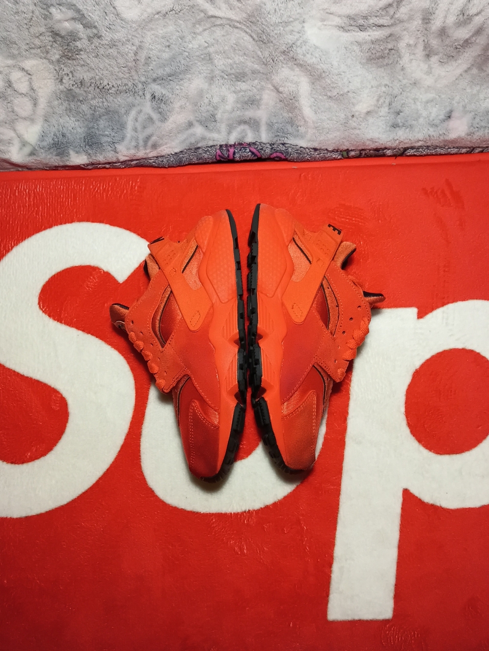 Nike Air Huarache Rush Orange DQ8589-800 Women's Size 7.5 (6Y Equivalent) - Picture 4 of 6